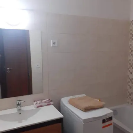 Daróczi 3 Apartman Hotel *